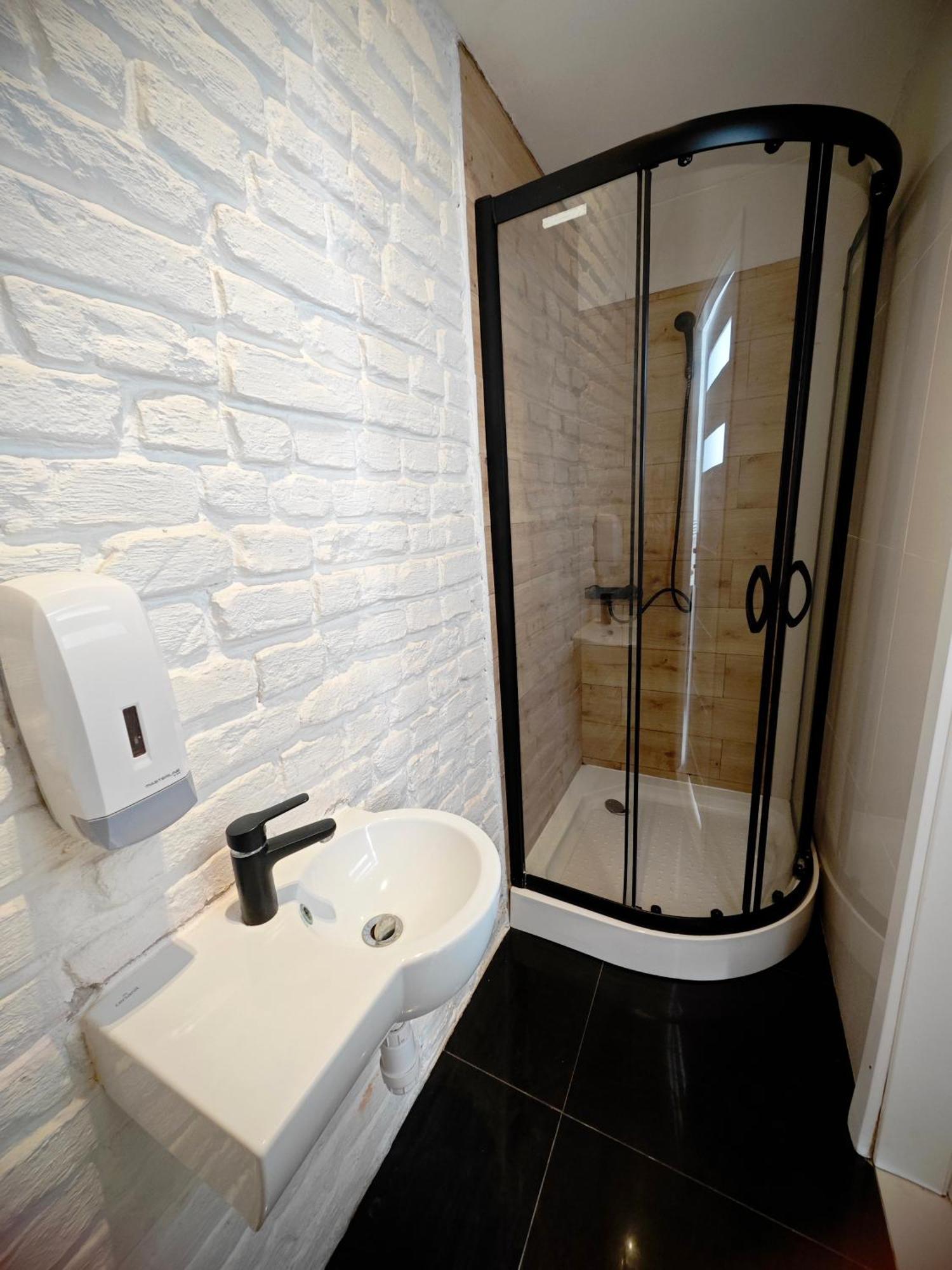 Apartamenty Wilcza - City Center ワルシャワ 部屋 写真